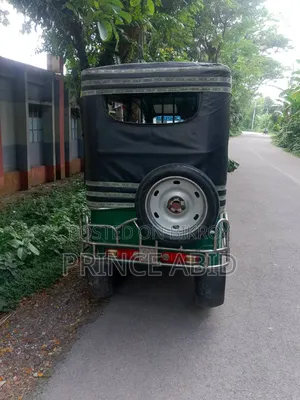 মোটরসাইকেল ২০২৩ সবুজ
