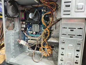 Gigabyte GA-H110MSTX-HD3-ZK 2GB Intel Core 2 Quad HDD 500GB