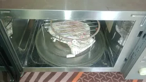 বেকিং এবং রান্নার জন্য বড় ওভেন