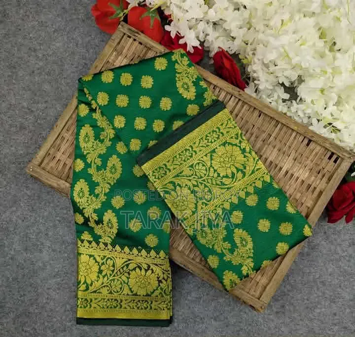 প্রিমিয়াম সিল্ক কাতান শাড়ি