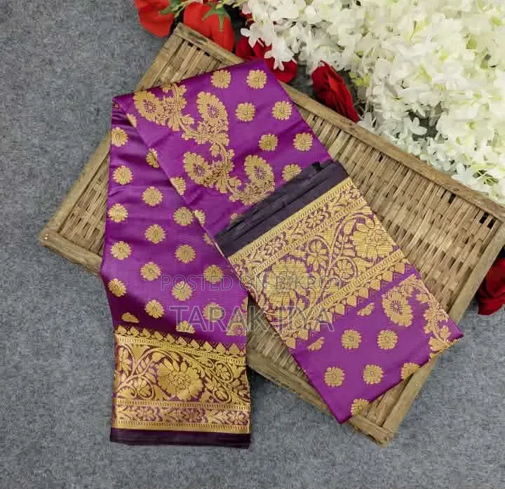 প্রিমিয়াম সিল্ক কাতান শাড়ি