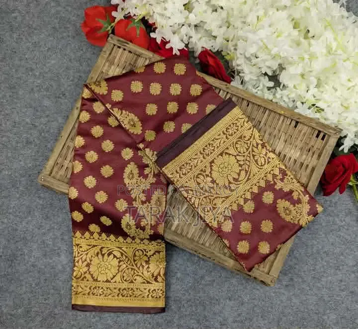 প্রিমিয়াম সিল্ক কাতান শাড়ি