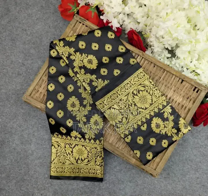 প্রিমিয়াম সিল্ক কাতান শাড়ি