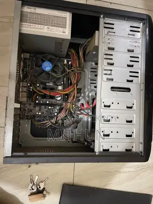 Desktop Computer Gigabyte 4GB Intel Core 2 Quad HDD+SSD 256GB