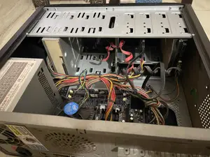 Desktop Computer Gigabyte 4GB Intel Core 2 Quad HDD+SSD 256GB
