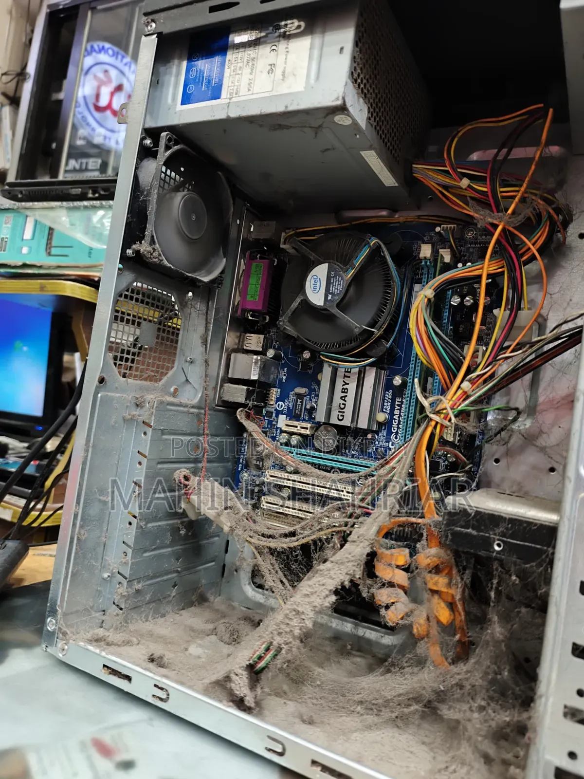 Gigabyte GA-H110MSTX-HD3-ZK 2GB Intel Core 2 Quad HDD 500GB