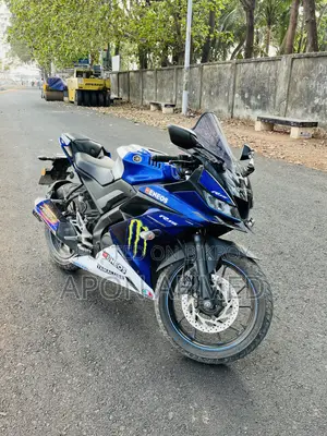 Yamaha R1 2021 Blue