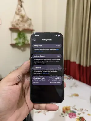 অ্যাপল আইফোন ১৬ প্রো ২৫৬ জিবি গোল্ড