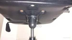 Hydraulic Official Chair