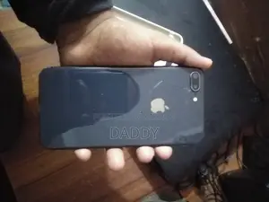 Apple iPhone 8 Plus 64 GB Black