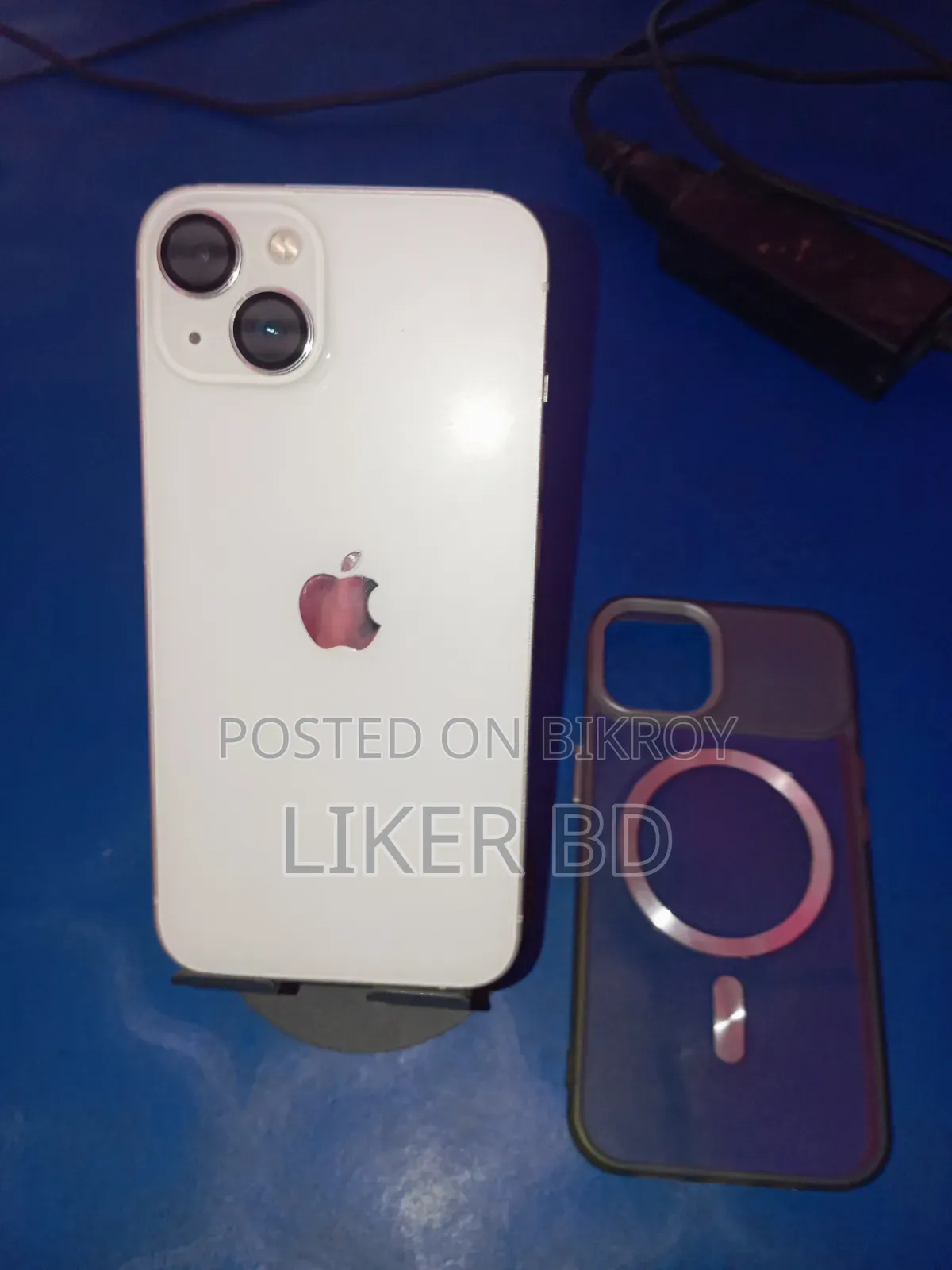 অ্যাপল আইফোন ১৩ ১২৮ জিবি হোয়াইট