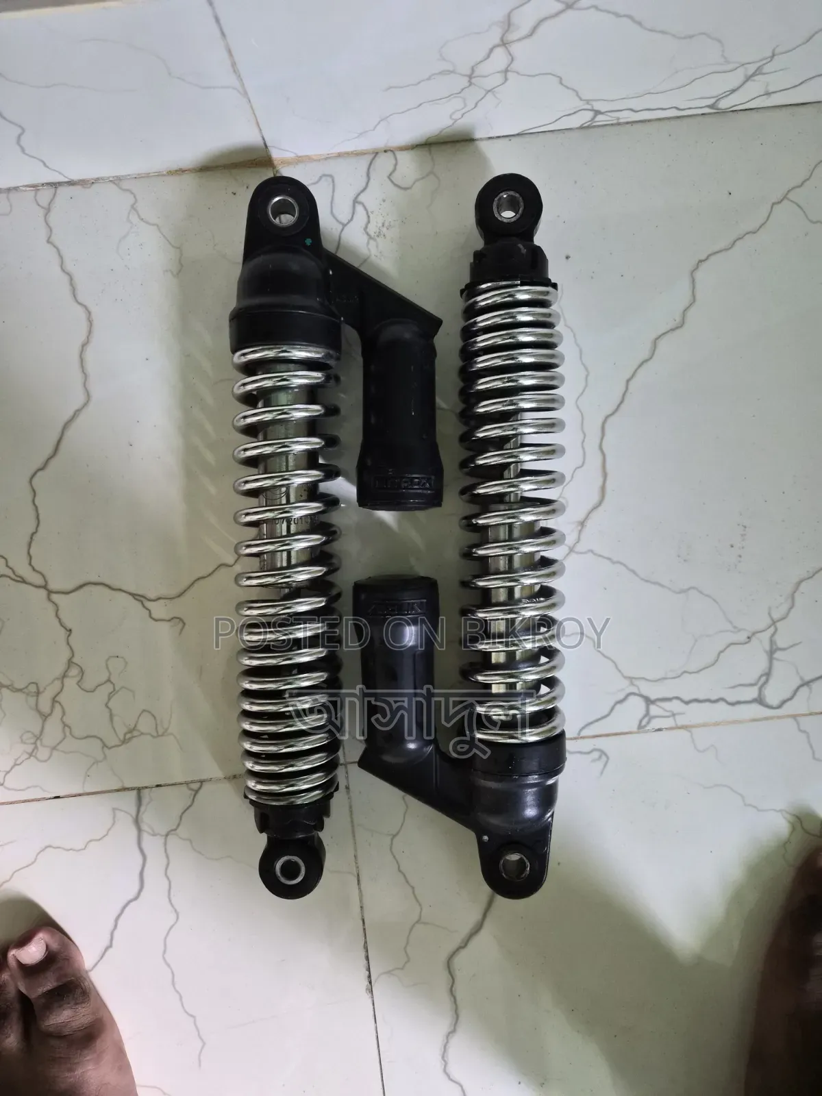 Shock Absorber Bajaj V15