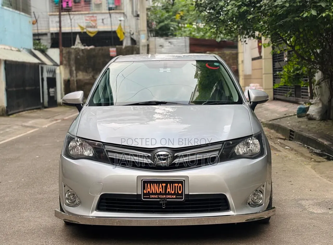 টয়োটা এক্সিও ২০১৩ সিলভার
