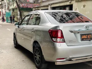 টয়োটা এক্সিও ২০১৩ সিলভার