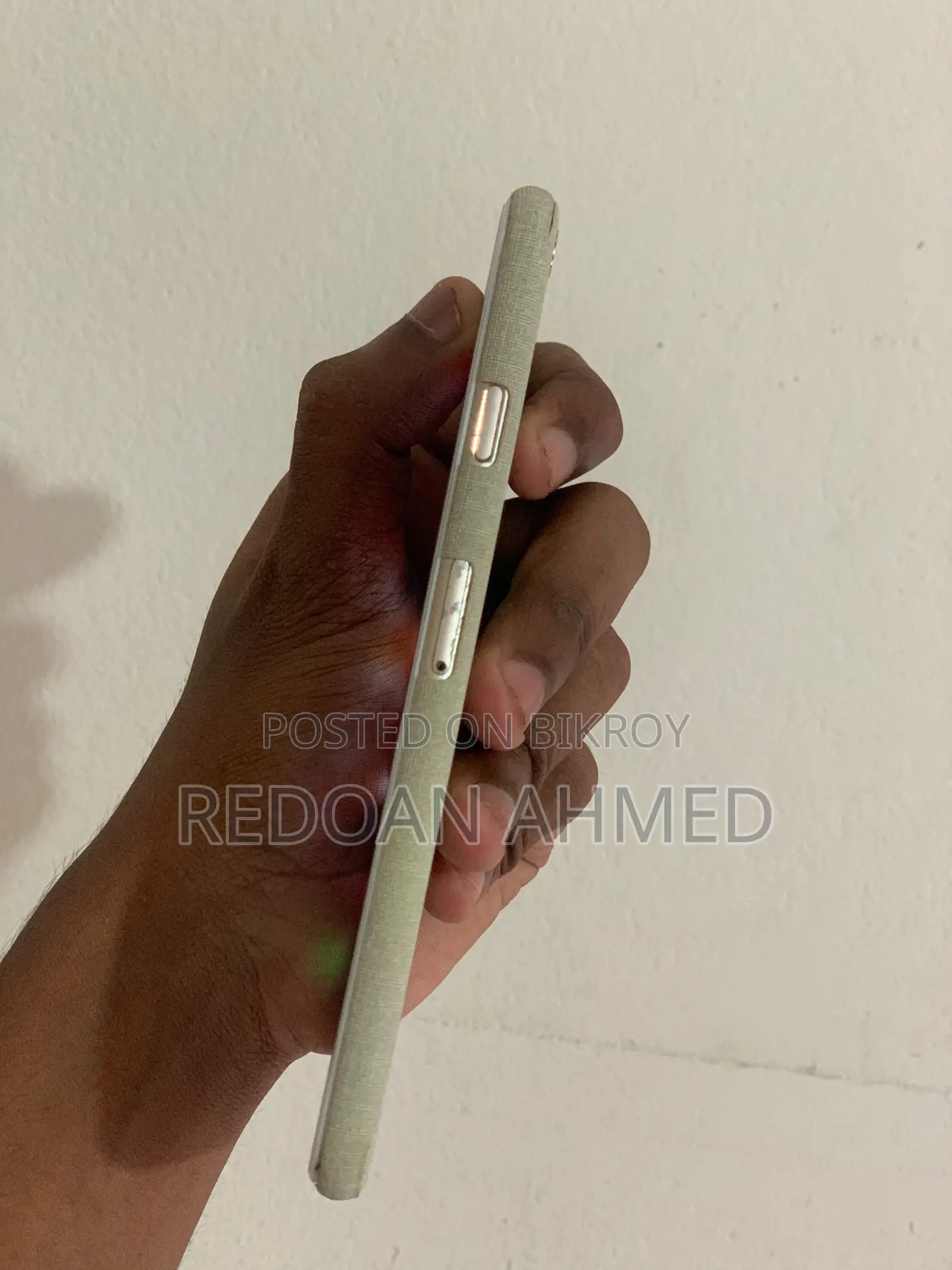 অ্যাপল আইফোন ৬এস ৬৪ জিবি রোজ গোল্ড