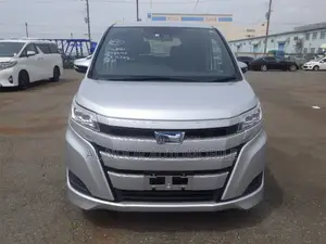Toyota Noah 2021 Silver