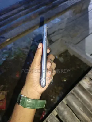 অ্যাপল আইফোন ১১ ১২৮ জিবি