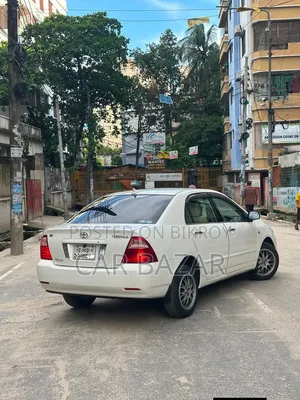 Toyota Corolla 2004 White