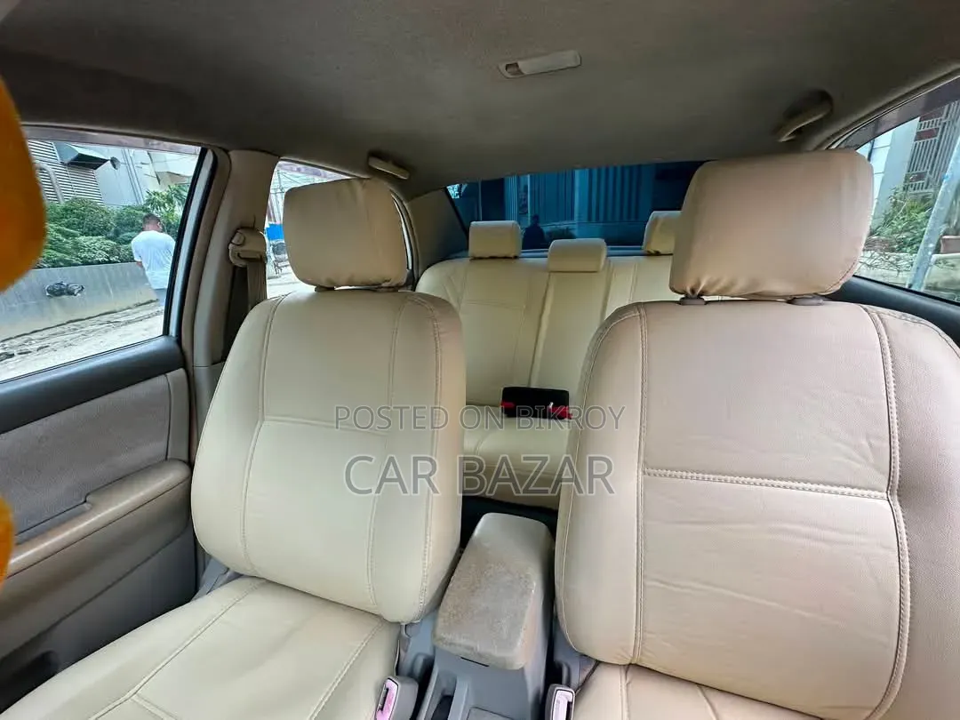 Toyota Corolla 2004 White