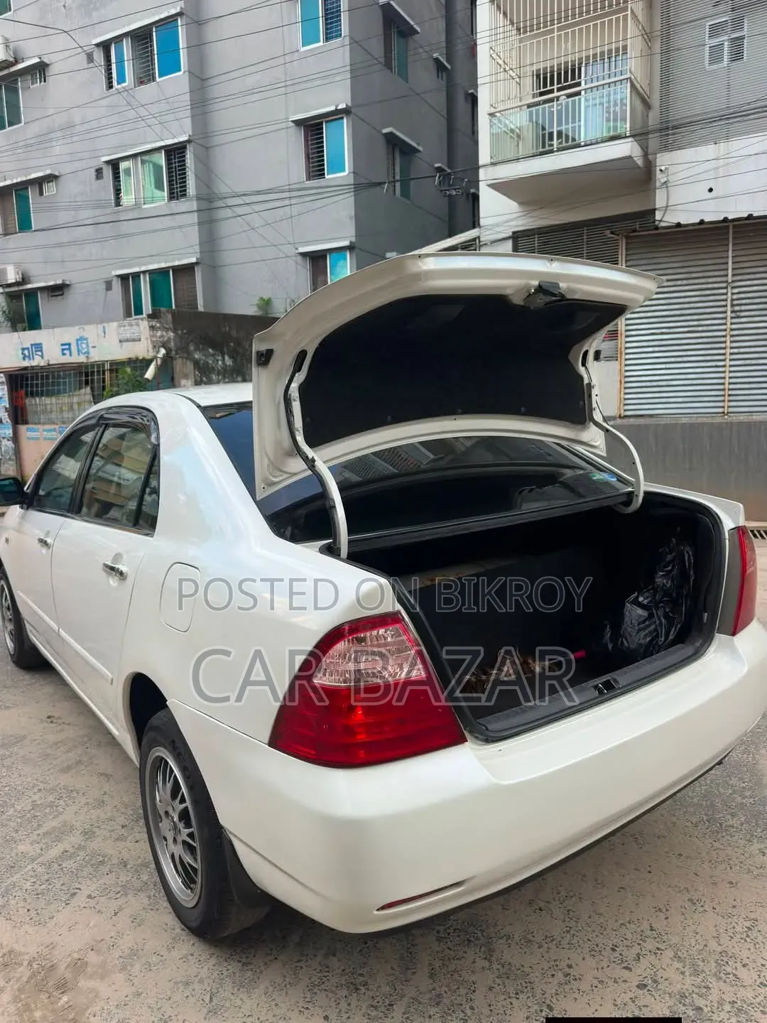Toyota Corolla 2004 White