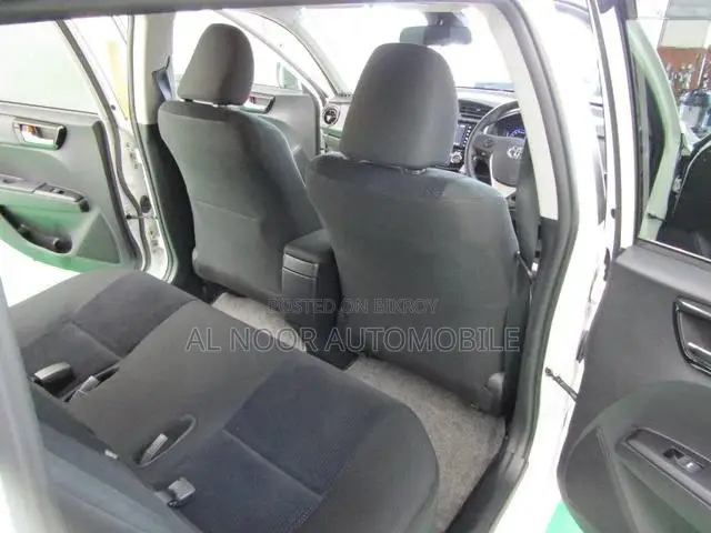 Toyota Corolla Fielder 2021 Pearl