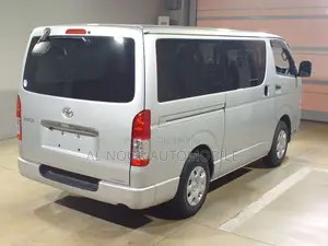 Toyota HiAce 2021 Silver