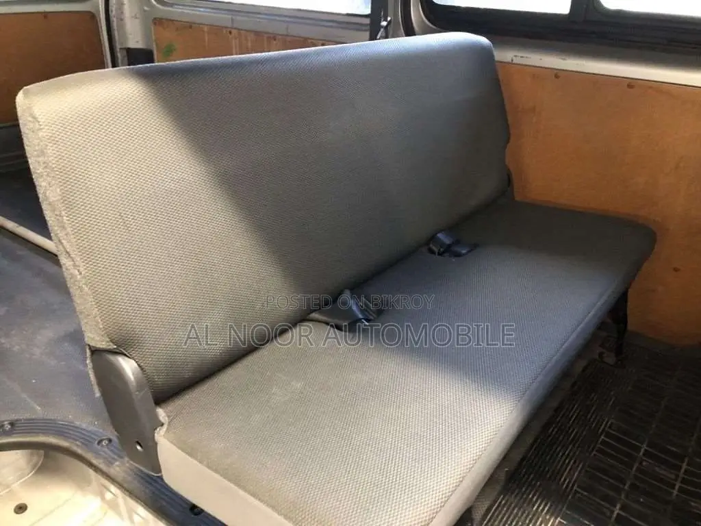 Toyota HiAce 2021 Silver