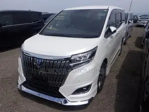 Toyota Esquire 2021 Pearl