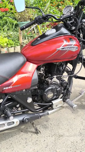 Bajaj Avenger 160 Street 2021 Red