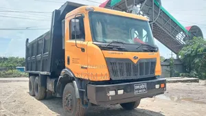 Mahindra Dump Truck
