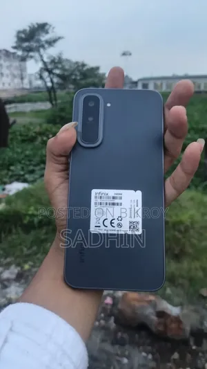 New Infinix Hot 70 128 GB Black