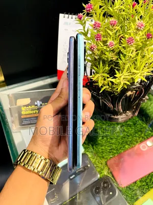 মটোরোলা এজ ৬০ ফিউশন ২৫৬ জিবি পার্পল