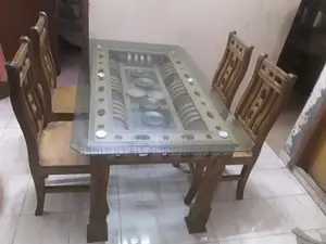 ডাইনিং টেবিল উইথ ১০ এমএম গ্লাস