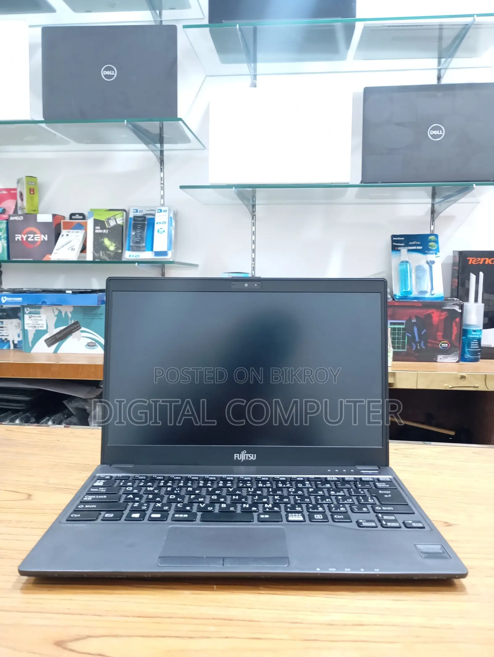 Laptop Fujitsu 8GB Intel Celeron SSD 128GB