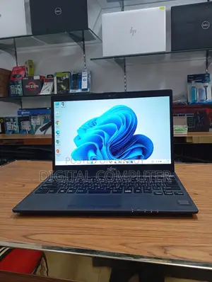 Laptop Fujitsu 8GB Intel Celeron SSD 128GB