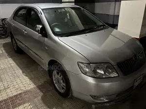 টয়োটা করোল্লা ২০০৫ সিলভার