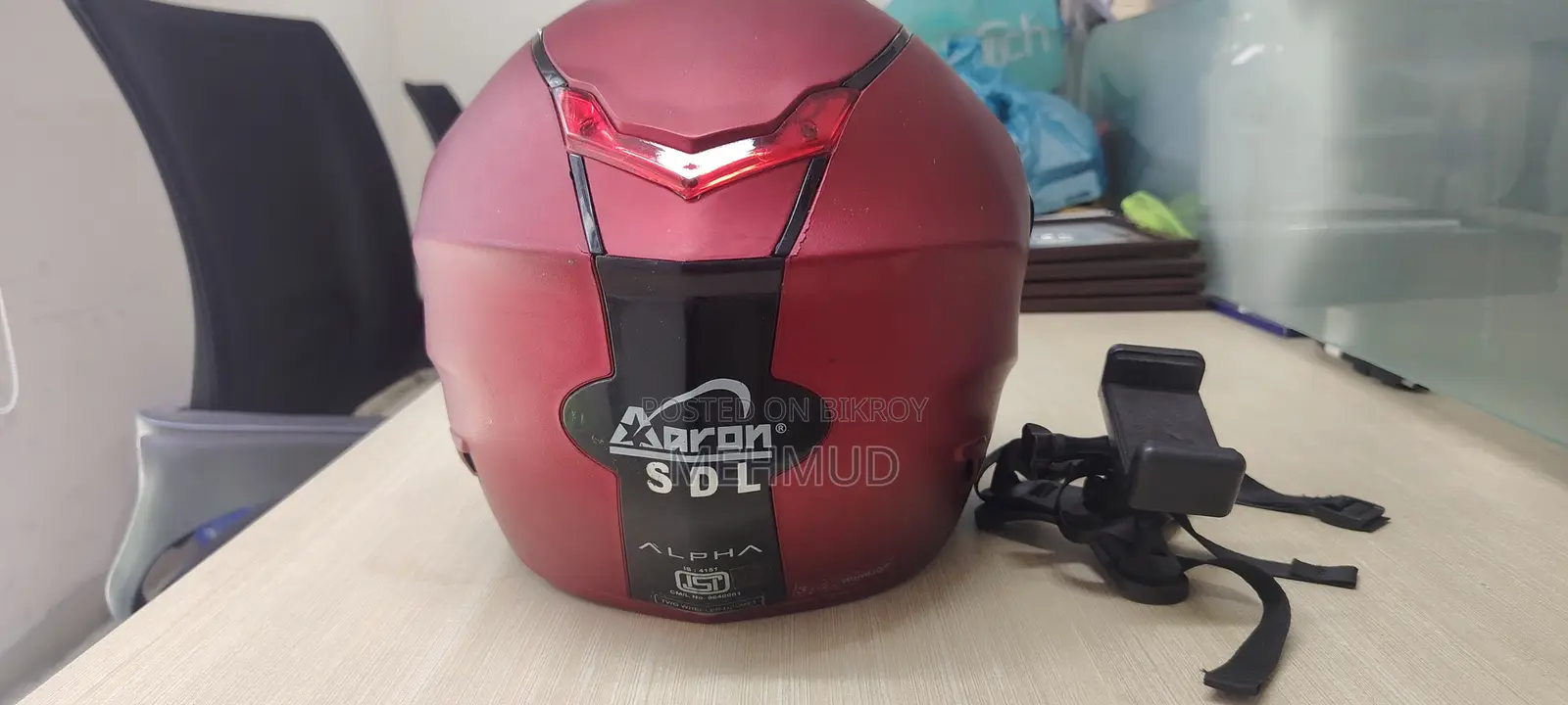 চিন মাউন্টসহ হেলমেট
