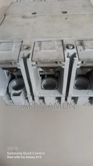 এবিবি টিম্যাক্স টি৩এন ২৫০এ ৩ পোল এমসিসিবি – ব্যবহৃত