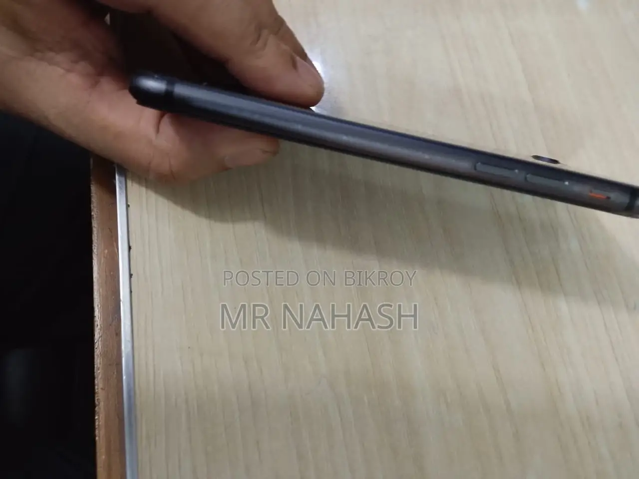 অ্যাপল আইফোন ৮ ৬৪ জিবি কালো