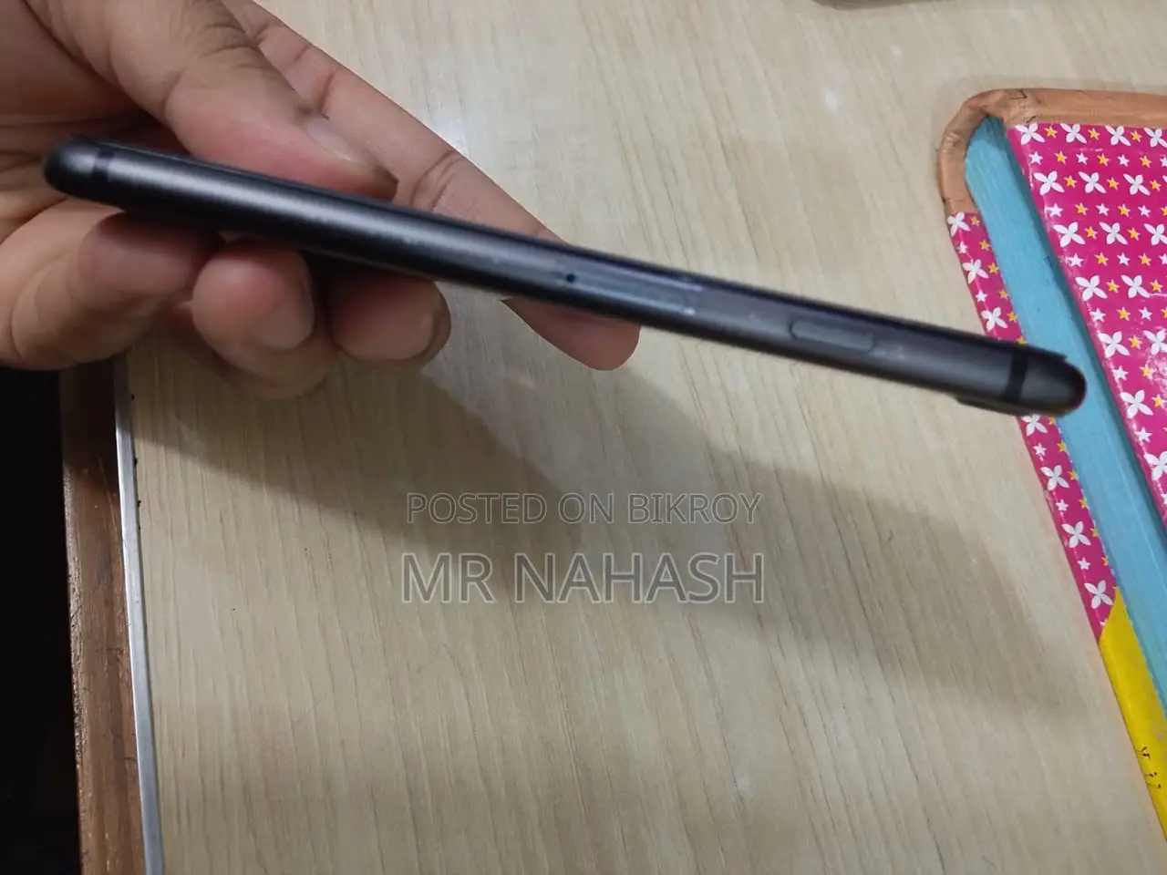 অ্যাপল আইফোন ৮ ৬৪ জিবি কালো