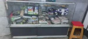 দোকানের জিনিস বিক্রি