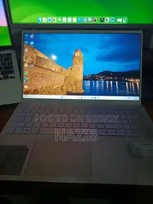 Laptop Dell Inspiron 15 5502 8GB Intel Core i5 512GB HDD+SSD