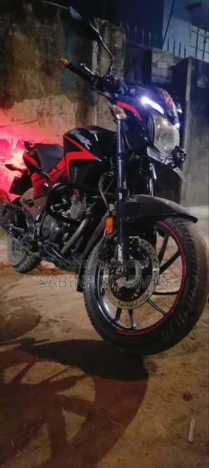 Hero Hunk 2023 Black