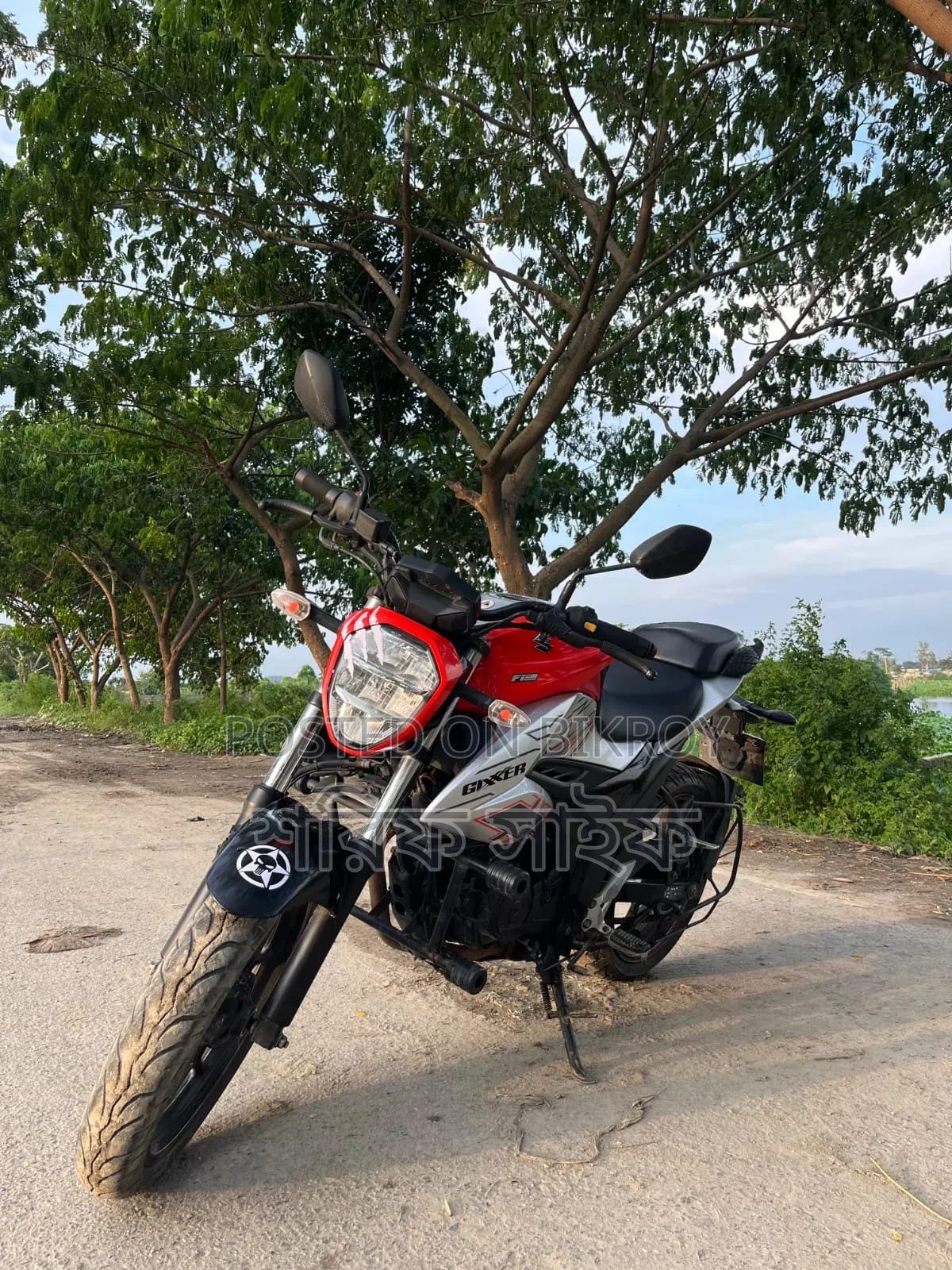 Suzuki Gixxer 2024 Orange
