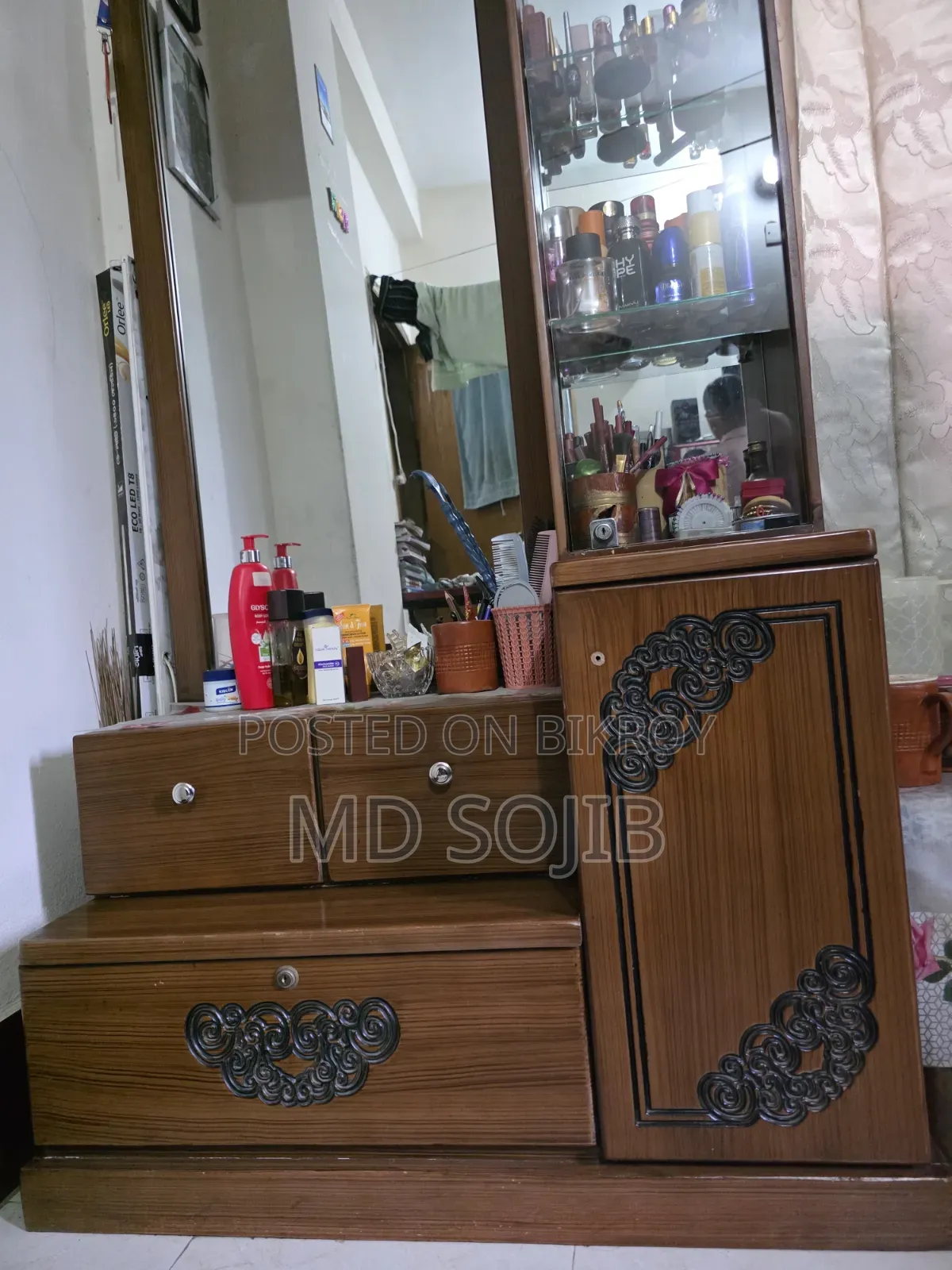 Furniture Dressing Table