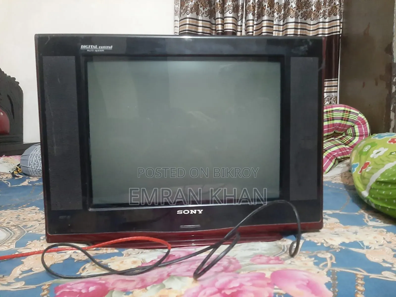 21" Colour Box TV
