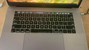Laptop Apple MacBook 2019 32GB Intel Core I9 SSD 500GB