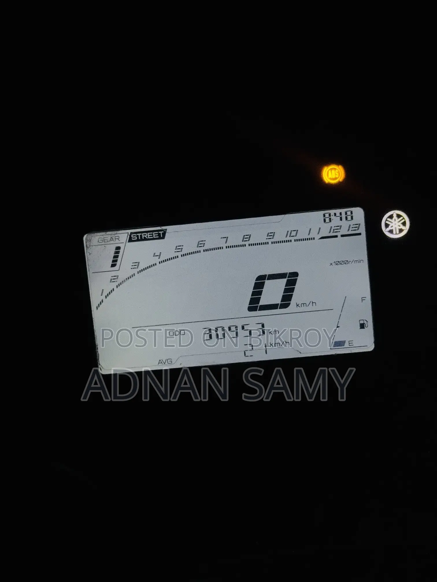 Yamaha R15M 2023 Silver