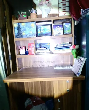 Study Table With 4 Shelves Size 5'3