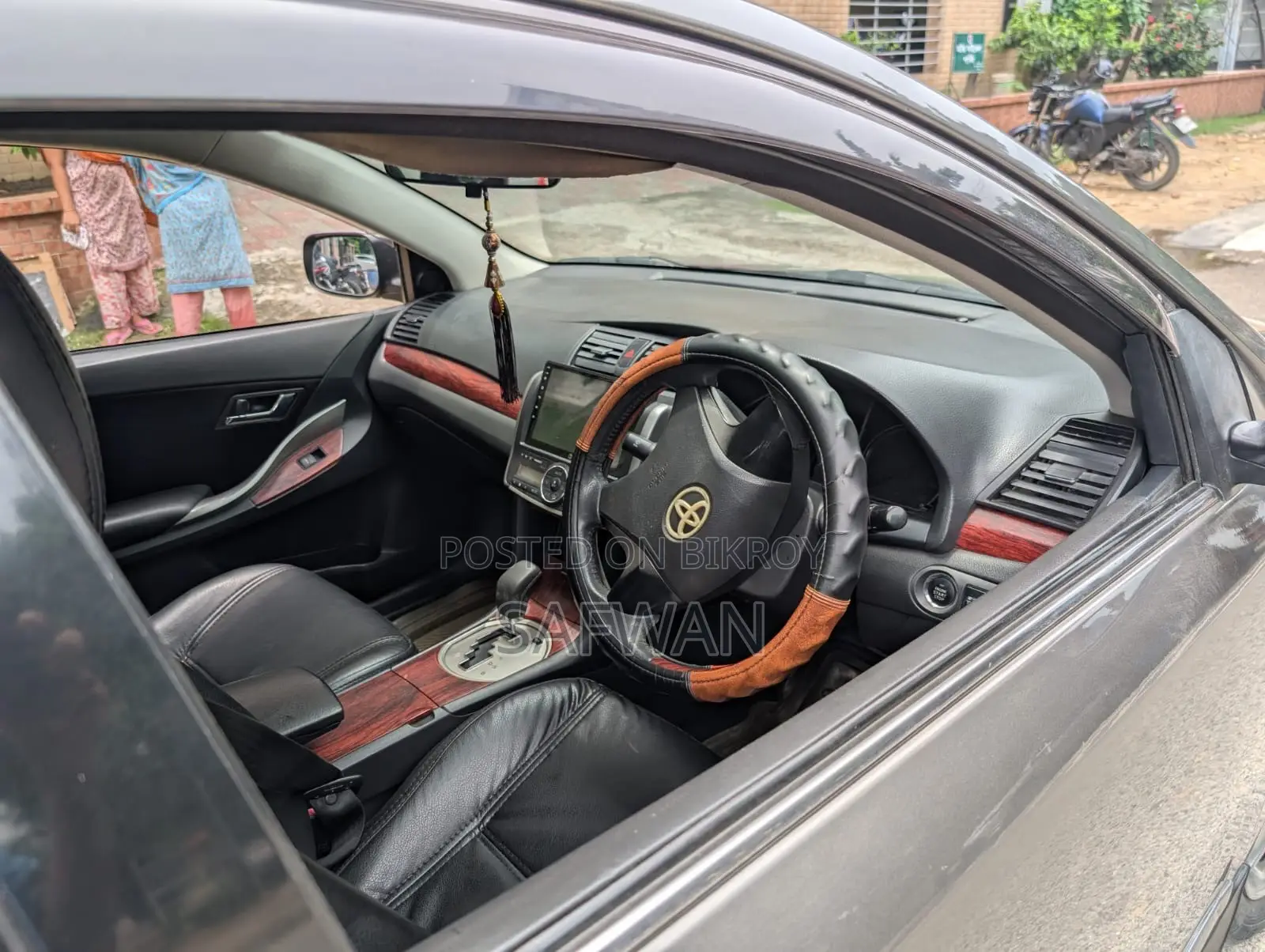 Toyota Premio 1.5 Front-Wheel Drive 2010 Gray